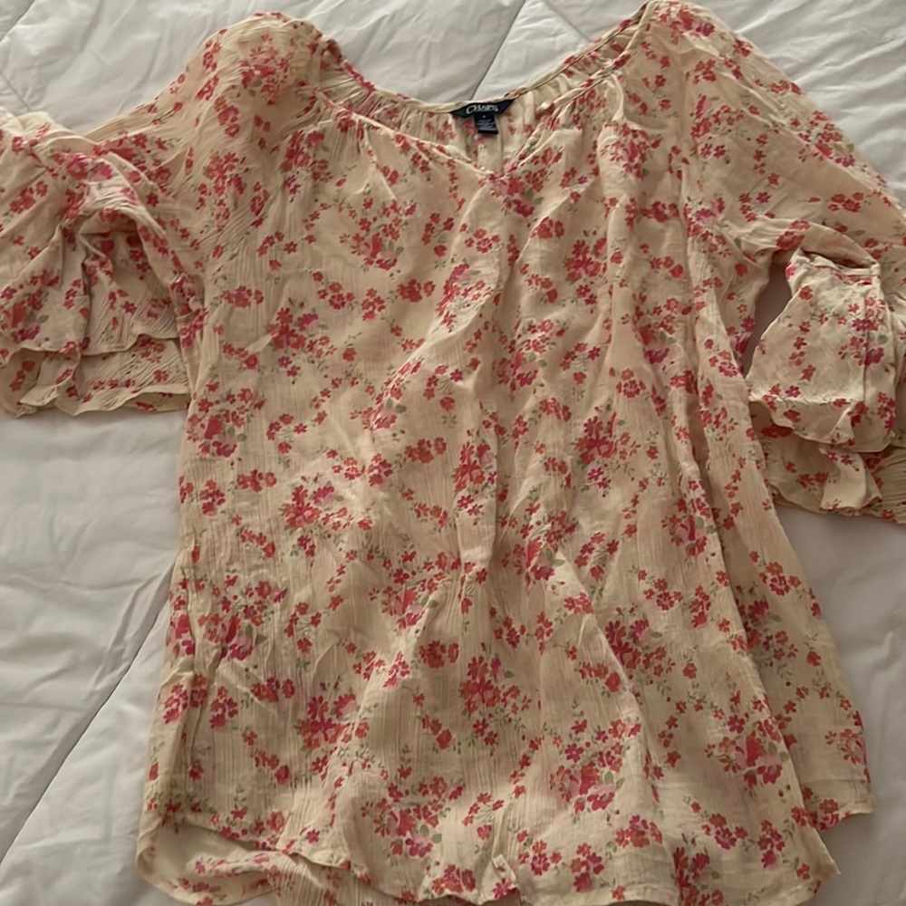 Chaps floral blouse with ruffled sleeves size M